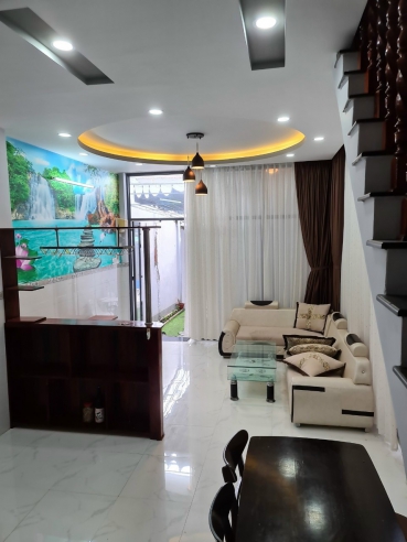 Nhà mới 1T1L hẻm 88 Nguyễn Thị Minh Khai - cách chợ Tân An 100m 